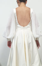 Load image into Gallery viewer, Open back bridal gown long sleeve Juliet sleeve A line backless wedding dress