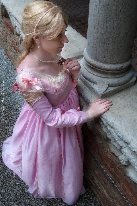 Lucrezia Borgia from the borgias renaissance pink dress MJcostume Lucrezia Borgia from the borgias renaissance pink dress MJcostume