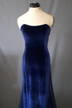 Load image into Gallery viewer, Anastasia 1997 Anya Blue Dress Princess Anastasia Costume for Women