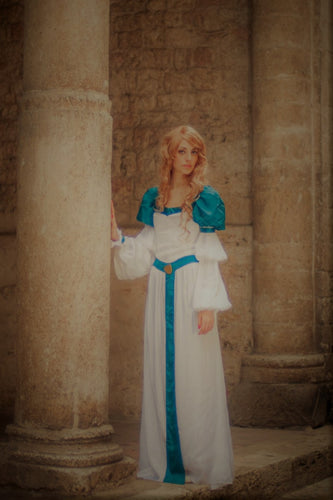 Odette swan princess cosplay