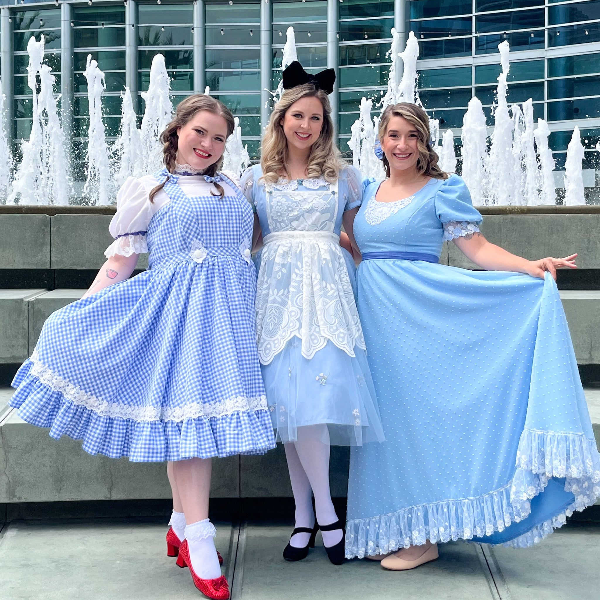 alice in wonderland dress Baby Girl With Apron, Blue Toddler Lace Dress, Cosplay Teenage Costume, Halloween, Easter, Birthday Party Dress whether chasing rabbits or outwitting the Queen of Hearts Red Queen Poker Printed Dresses