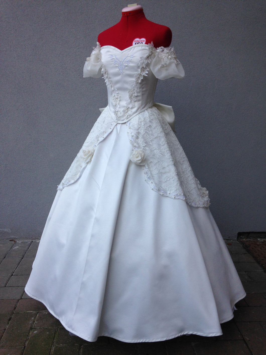 Anna Frozen Once Upon a Time OUAT wedding dress costume