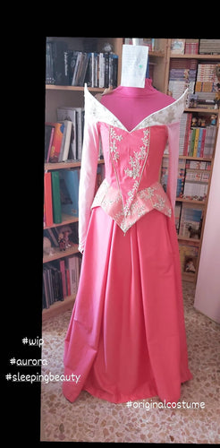 Aurora sleeping beauty cosplay costume