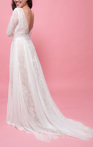 Bohemian Long sleeve lace Vintage Wedding dress