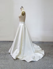 Load image into Gallery viewer, Maxi bridal skirt duchess satin wedding ballgown skirt with train bridal separates cosplay costume