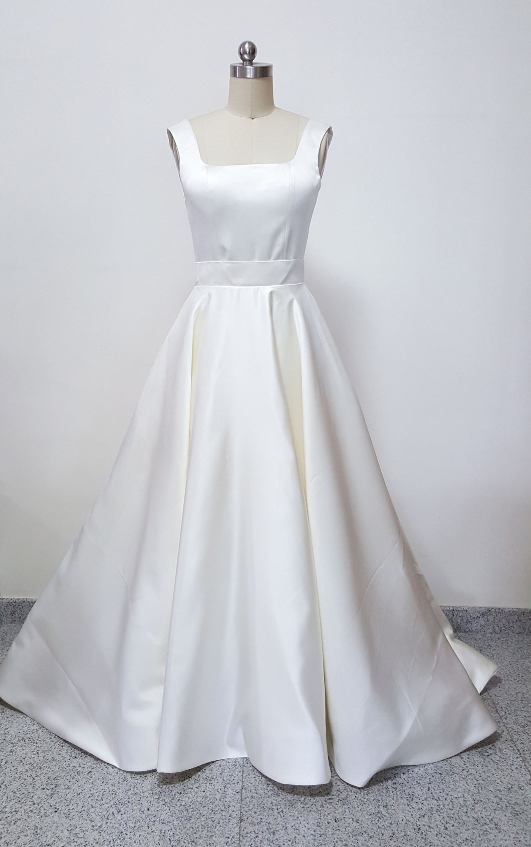 Maxi bridal skirt duchess satin wedding ballgown skirt with train bridal separates cosplay costume