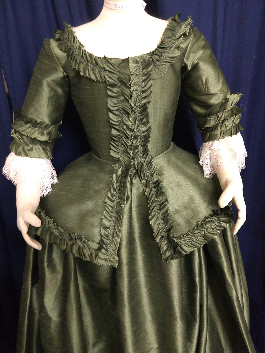 Caraco jacket and skirt - 18th century