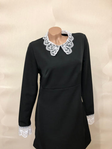 Chilling Adventures of Sabrina cosplay Sabrina Spellman Black Red Navy dress Witch dress Weird sisters Cosplay Peter pan collar Halloween