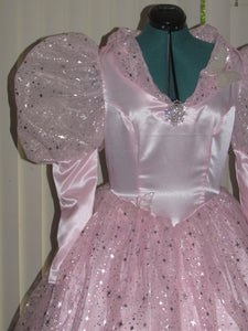 Classic Glinda Good Witch Wizard of Oz Costume Gown for Teens/Adults
