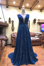 Load image into Gallery viewer, Silk Blend Game of Thrones Cosplay Daenerys Qarth Deluxe Costume