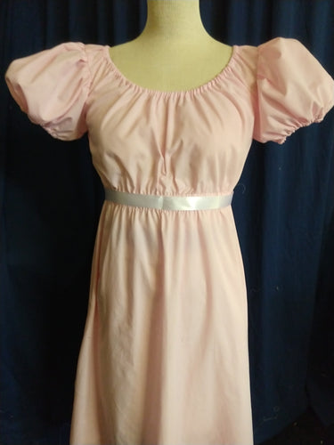 Empire waist dresses/early 19th century/Bridgerton Experience/Jane Austen