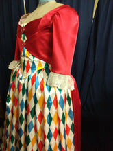 Load image into Gallery viewer, Harlequin / Commedia de l&#39;arte / carnival / pierrot / columbine / clown / Mardi Gras