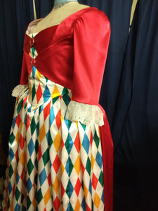 Harlequin / Commedia de l'arte / carnival / pierrot / columbine / clown / Mardi Gras
