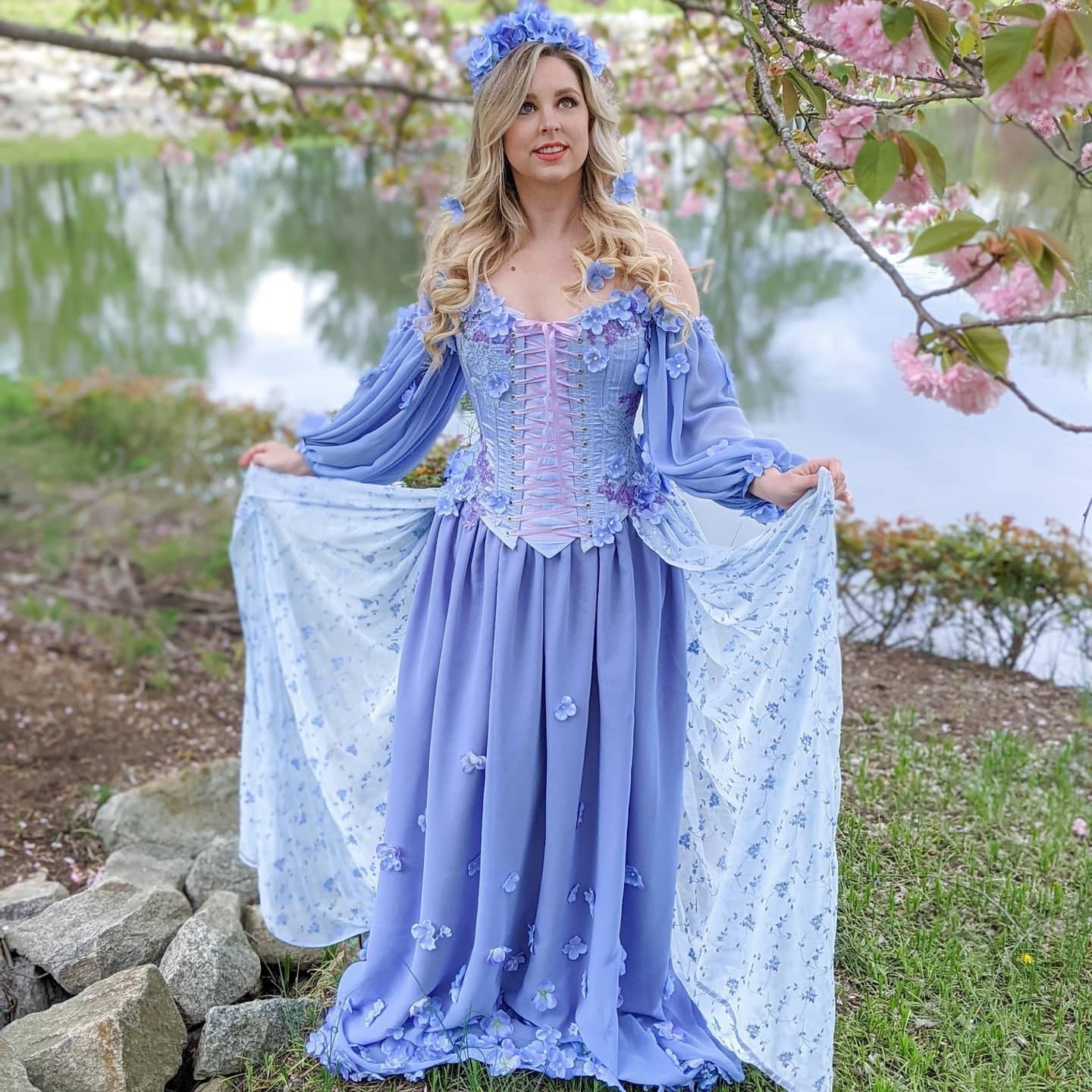 SAMPLE SALE Hydrangea Flowery Renaissance Fair Dress Purple Blue Periw MJcostume SAMPLE SALE Hydrangea Flowery Renaissance Fair Dress Purple Blue Periw MJcostume