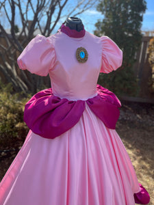 Nintendo Princess Peach Cosplay Costume