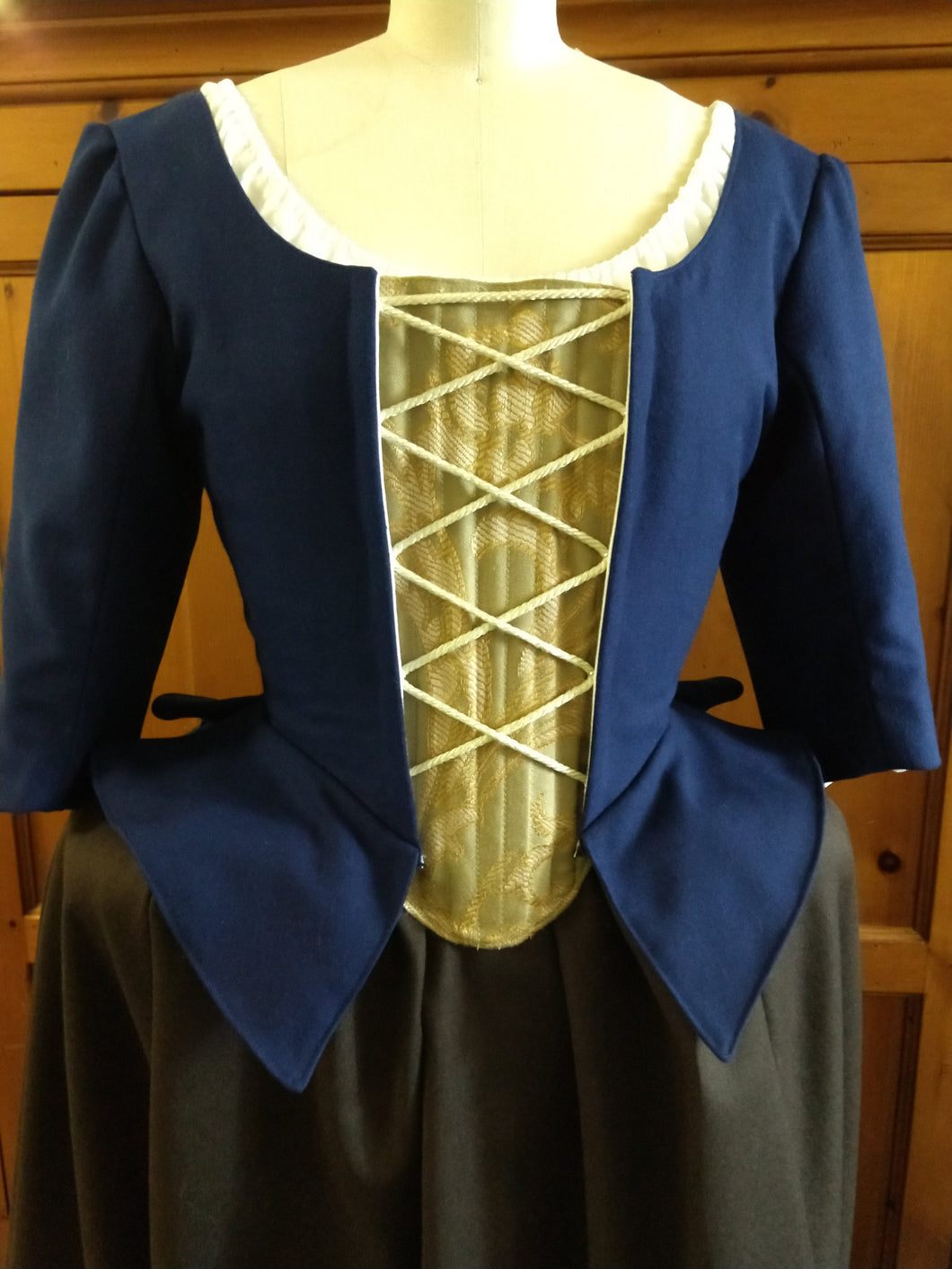 Outlander / Claire Fraser / Scottish / 18th century dress