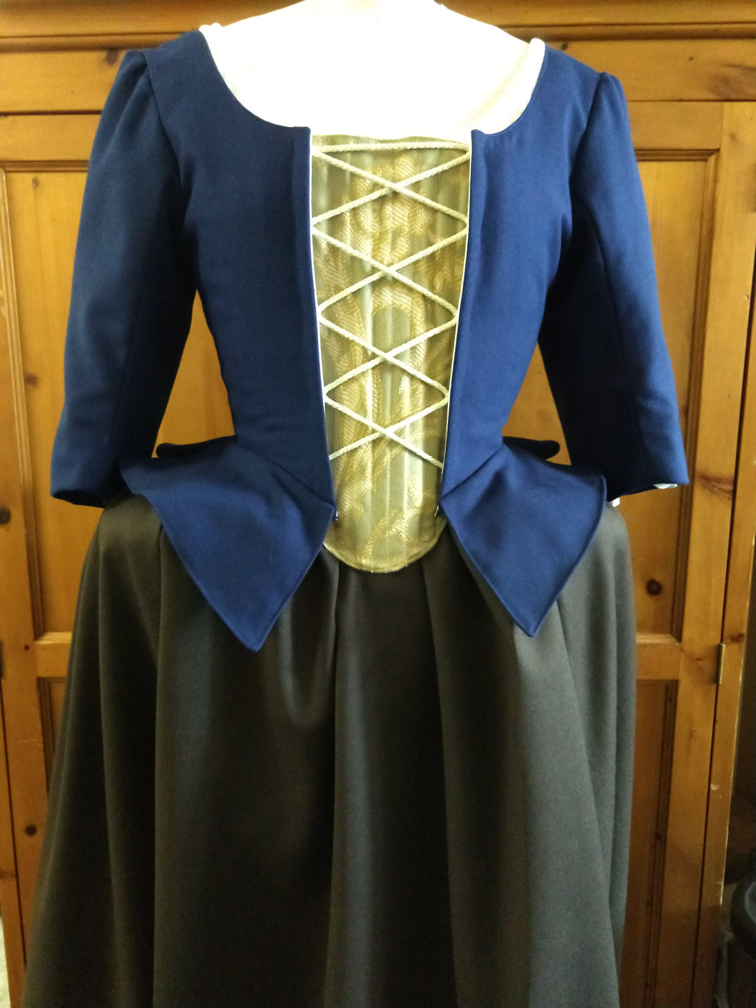 Outlander / Claire Fraser / Scottish / 18th century dress