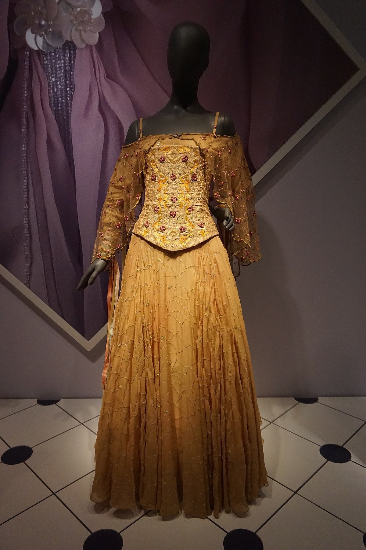 Padme floral cosplay Meadow Yellow picnic dress – MJcostume Padme floral cosplay Meadow Yellow picnic dress – MJcostume