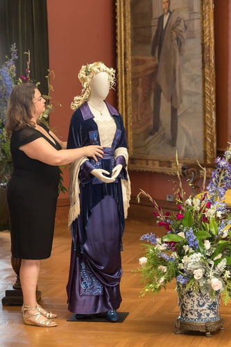 Velvet Titanic Valencienne Lace Belle ROSE DEWITT BUKATER flying Dress