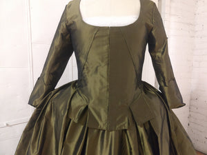 Robe Anglaise 18th century gown