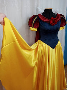 Princess Snow White cosplay costume