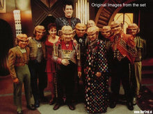 Load image into Gallery viewer, MADE TO ORDER Star Trek DS9 Ferengi outfit set, costume di Quark, cosplay di Star Trek, abbigliamento di Ferengi