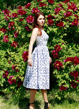 Load image into Gallery viewer, Summer dress dress with butterfly luxurious dress windage style dress