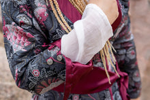 Load image into Gallery viewer, Traditional Persian Robe Historical Persian Costume Medieval Iranian Ghaba Kaftan Colorful Safavid Coat