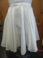 Load image into Gallery viewer, Underskirt/slip/lining