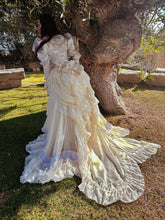 Load image into Gallery viewer, Christine Daaé from Phantom of The Opera Victorian wedding lace romantic wedding dress