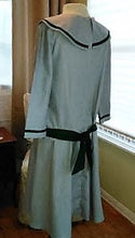 Load image into Gallery viewer, Von Trapp Family Uniform Cosplay Costume