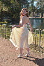 Load image into Gallery viewer, Women Ivory Elegant Day And Night Dress