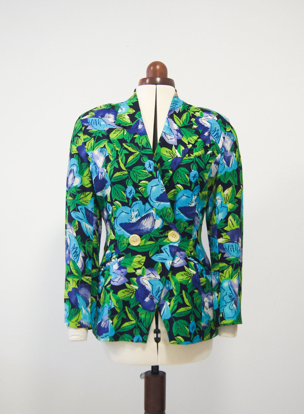 Abstract bloom floral retro vintage linen bold blazer jacket cosplay costume