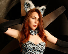 Load image into Gallery viewer, Sexy bodysuit Leopard costume Sexy cat costume Snow leopard costume for women Bodysuit with leopard print Sexy party costume